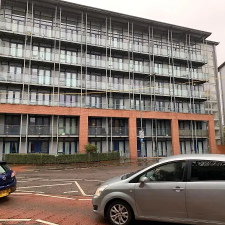 Modern Apartment- Birmingham- Broad Street & Brindley Place- 10 Min Walk From Bullring, 02 Arena, New Street Station & Grand Birmingham